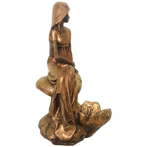 مجسمه مدل Tarako