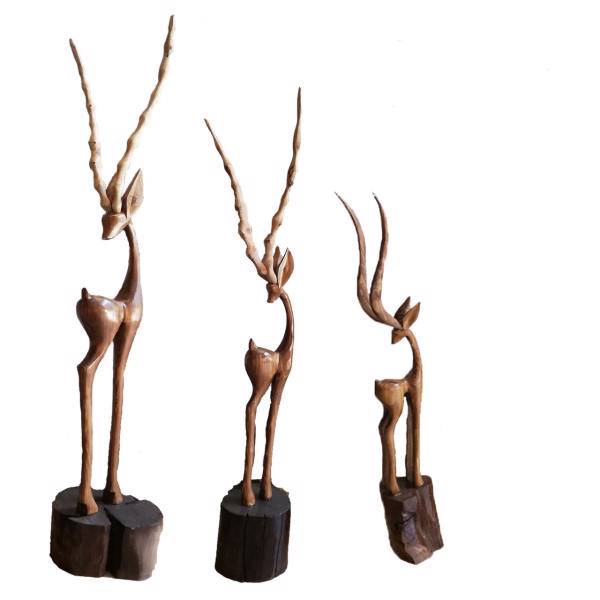 مجسمه ریما کالا طرح غزال های بسته 3 عددی همراه با دستبند مردانه چرمی