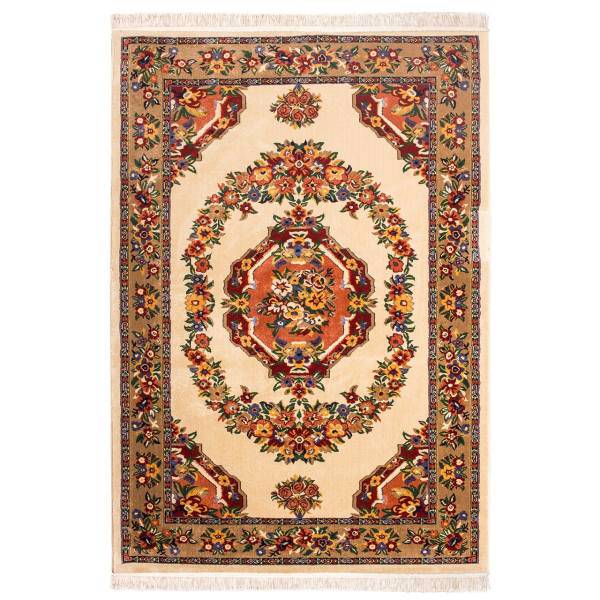 فرش ماشینی پاتریس طرح گلاب زمینه کرم