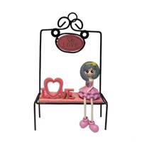 مجسمه طرح دختر روی نیمکت کد 504